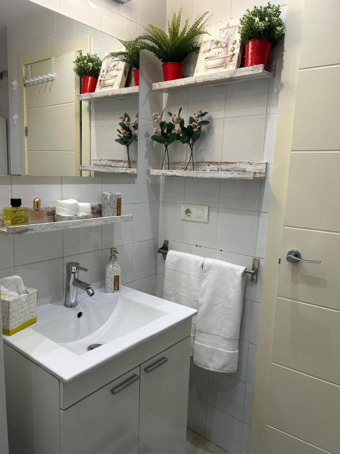 Apartamento Suite Torre Alta Parking Gratis Sewilla Zewnętrze zdjęcie